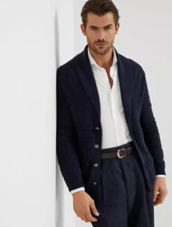 Basic Fit Shirt