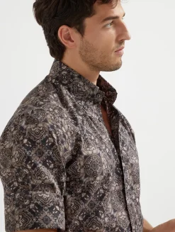 Basic Fit Shirt