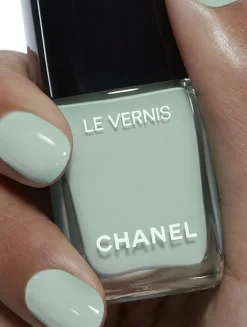 Nail Colour